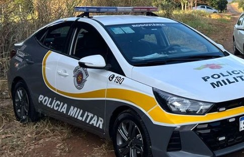 IDOSA É SALVA PELA POLÍCIA MILITAR RODOVIÁRIA APÓS SE ENGASGAR